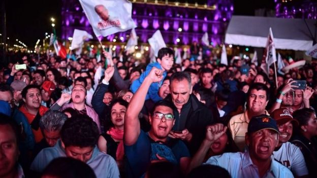 Simpatizantes de López Obrador se reunieron en el Zócalo