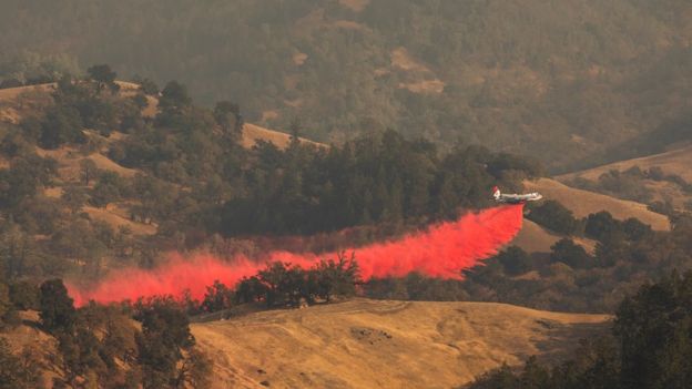 California Fires: Trump Threatens To Pull Federal Aid - BBC News