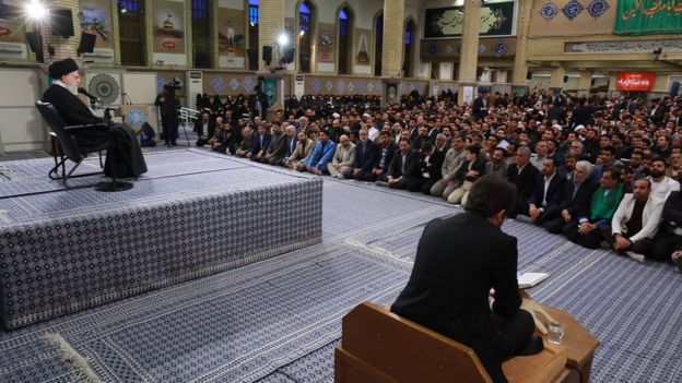 حسینیه امام خمینی، محل دیدارهای عمومی رهبر جمهوری اسلامی ایران