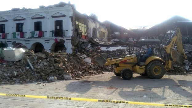 Damage to the municipal palace of Juchitán, Mexico, 8 September 2017