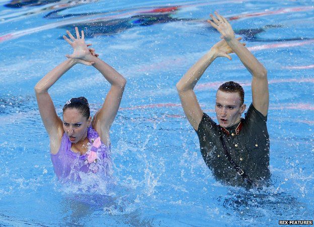 Darina Valitova and Aleksander Maltsev in the pool