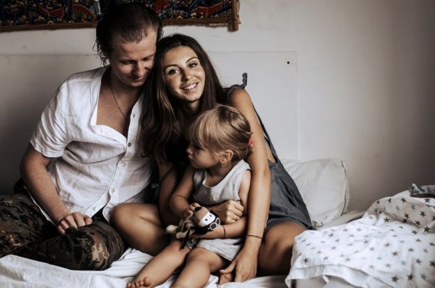 Никита Загайнов и Александра Бодрова со старшим ребенком
