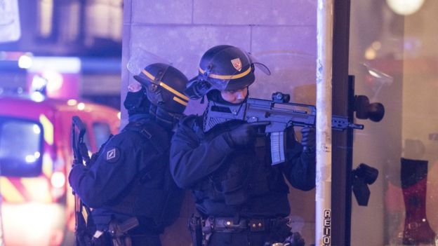 Tiroteo en Francia deja a 2 muertos y 13 lesionados 4 Policías en el centro de Estrasburgo