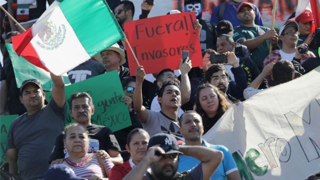 Protesta contra migrantes en Tijuana