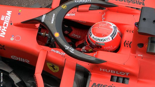 Sebastian Vettel wears a custom helmet in tribute to Niki Lauda