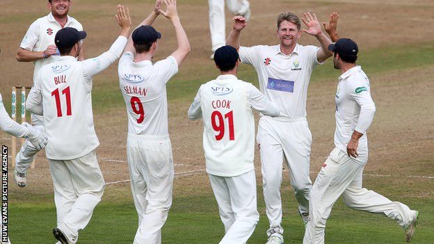 Glamorgan bowler Timm van der Gugten celebrates a Leicestershire wicket