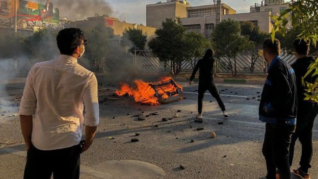 Protesta antigubernamental en Shiraz