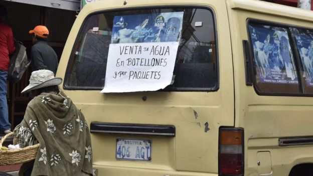 Vehículo de venta de agua.