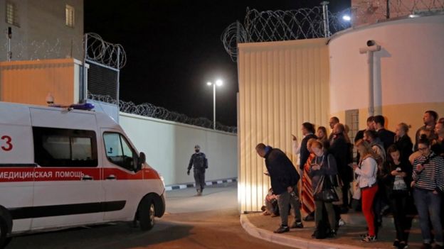 Ambulance drives into a detention centre in Minsk, 13 August 2020