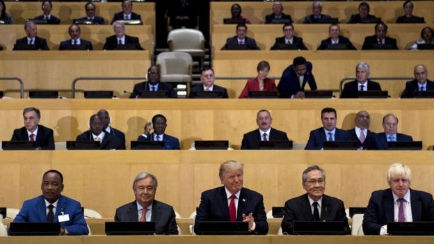 Trump y otros líderes previo a la reunión sobre la reforma de la ONU.