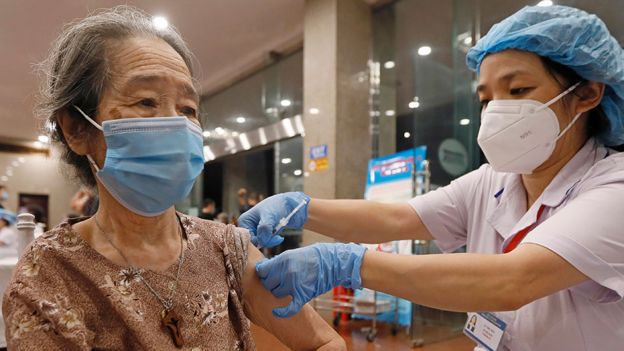 has there been deaths from covid vaccine