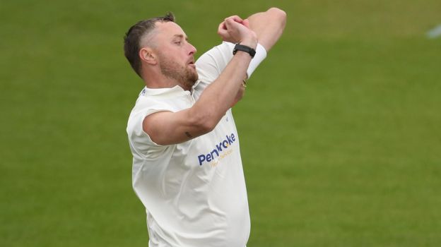 County Championship: Derbyshire Bowlers On Top Against Sussex - Bbc Sport