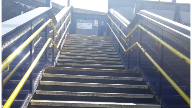 Stairs at Flitwick railway station 