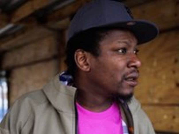 Maccabees track down elusive rapper - BBC News