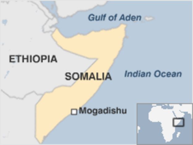 Crew 'seizes back' ship from Somali pirates - BBC News