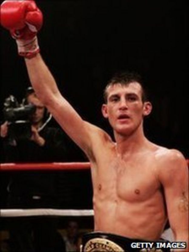 Liverpool boxer Derry Matthews' criminal damage charge BBC News