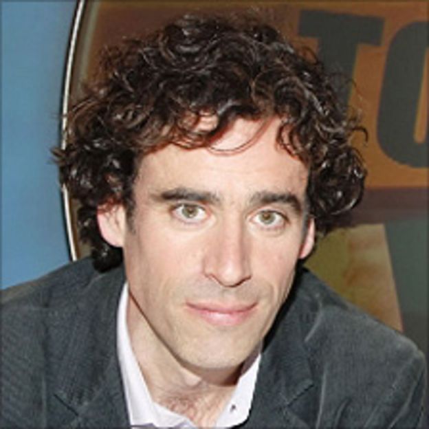 Stephen Mangan to star as detective Dirk Gently BBC News