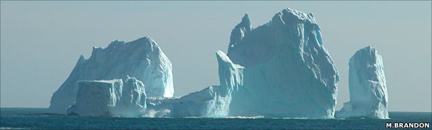 Grounded iceberg (M.Brandon)