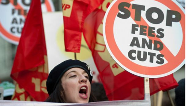 How much will university cost after tuition fee vote? - BBC News