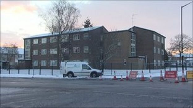 Stretford flats evacuated after explosion - BBC News