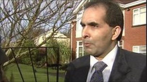 Convicted solicitor banned from practising law - BBC News