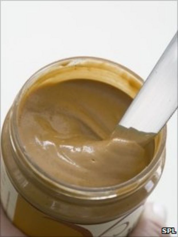 Peanut allergy diagnoses 'higher in boys' BBC News