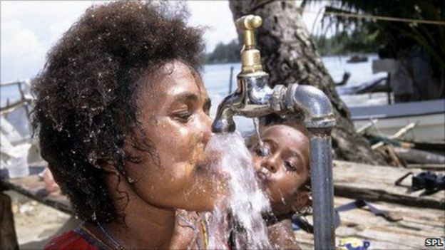 'Super sand' to help clean up dirty drinking water - BBC News