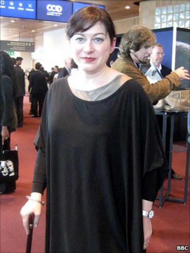 Extremists and gangsters - good meeting for bad company - BBC News