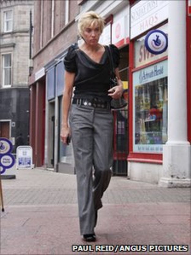 Athlete Liz McColgan faces husband assault trial BBC News