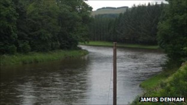 River Tweed Death Probe Continues At Galashiels - BBC News