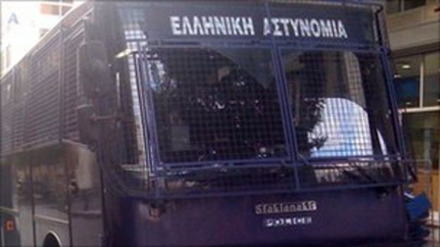 Backpackers' guide to the eurozone crisis: Athens - BBC News