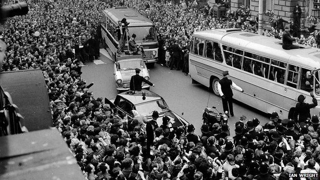 The Beatles прибывают в Сандерленд, 1963 год