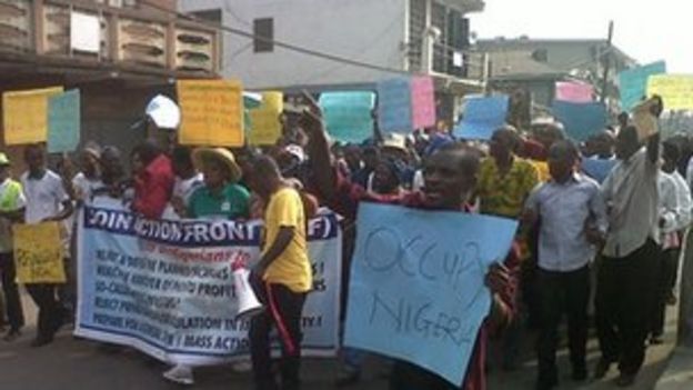 Nigeria Fuel Subsidy: Unions Announce Indefinite Strike - BBC News