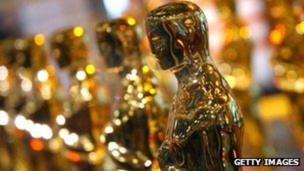 Oscar Statuettes Go Up For Auction - BBC News