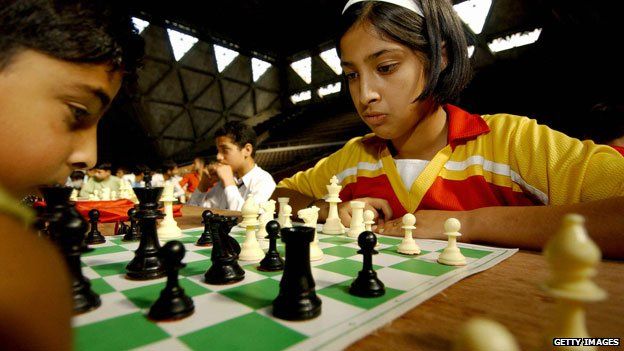 Should every child be made to play chess? - BBC News