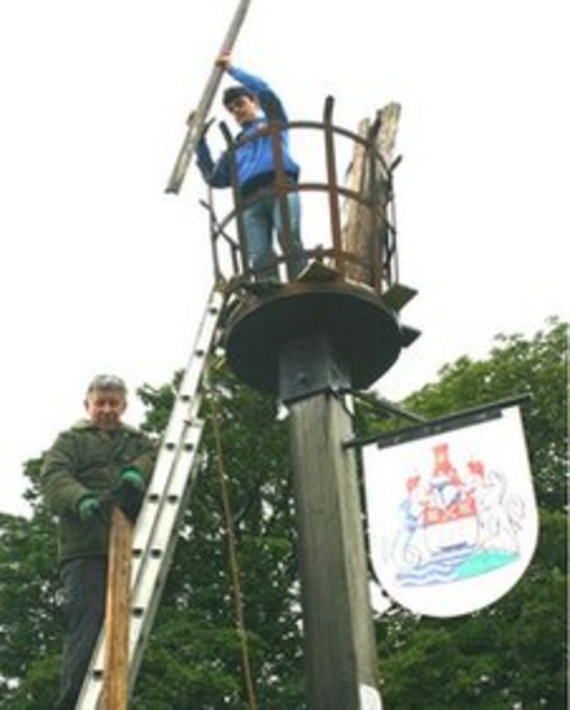 Diamond Jubilee Hundreds of Kent beacons lit BBC News