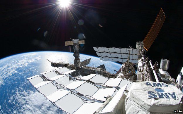 Alpha Magnetic Spectrometer claims huge cosmic ray haul - BBC News