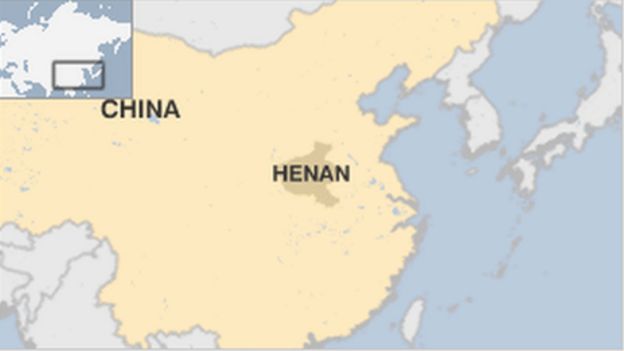 Three children killed in China school stabbing - BBC News