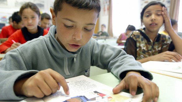 Roma schoolchildren in Hungary - file pic