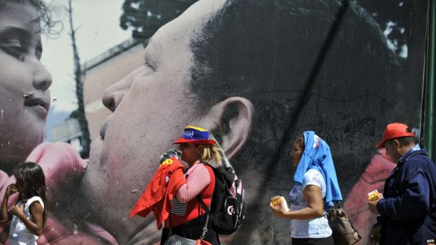 In pictures: Hugo Chavez funeral - BBC News