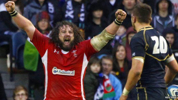 Wales Beat Scotland To Keep Championship Hopes Alive - BBC Newsround