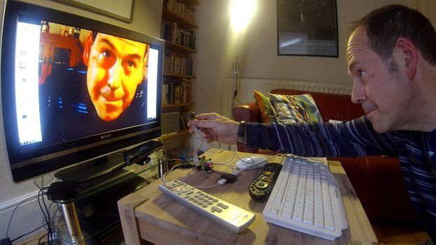 Rory Cellan-Jones films himself with the Raspberry Pi Camera