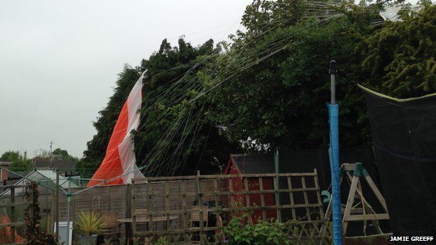 Light aircraft crash-lands in Cheltenham garden
