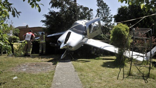 Light aircraft crash-lands in Cheltenham garden