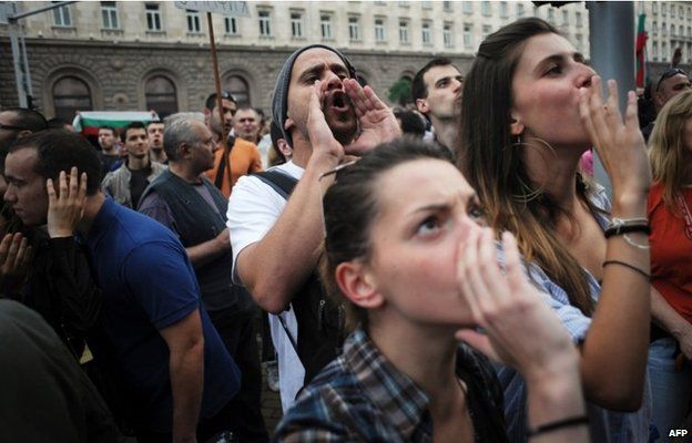 Protesters should slogans in Sofia, Bulgaria (14 June 2013)