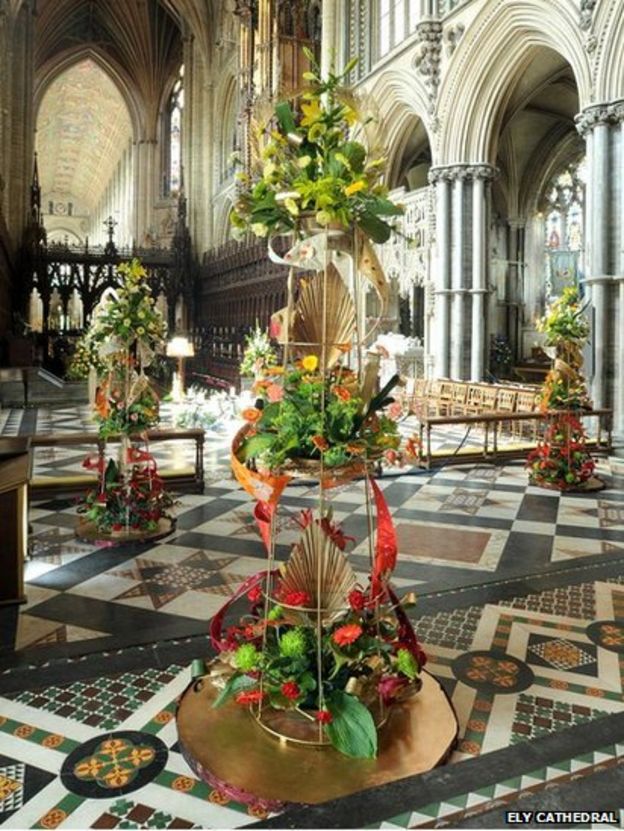 In pictures Ely Cathedral flower festival BBC News