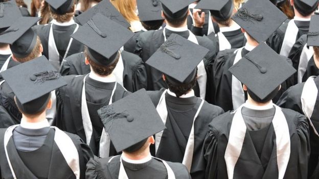 Decline of overseas students at England's universities - BBC News