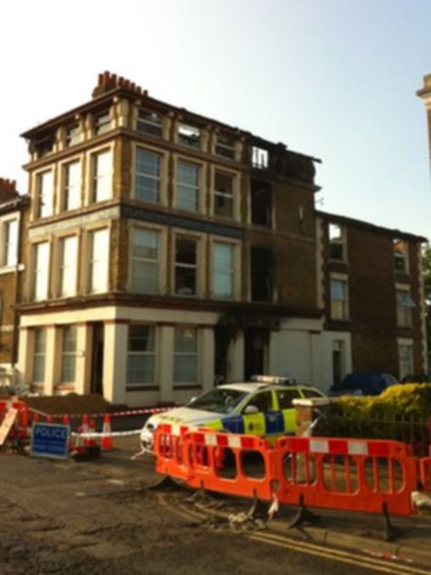 Two jump from Sheerness flats to escape blaze BBC News
