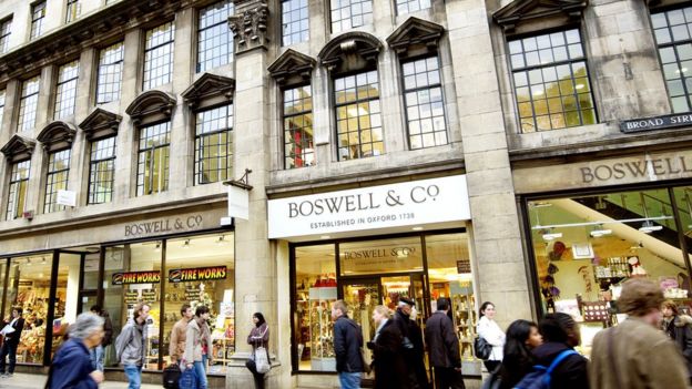 in-pictures-boswells-celebrates-275th-anniversary-bbc-news