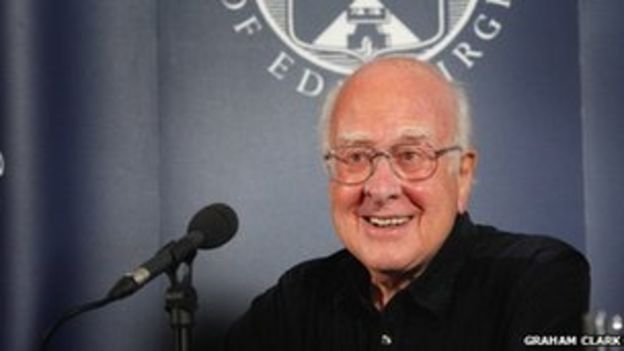 Peter Higgs receives the freedom of the city of Bristol - BBC News